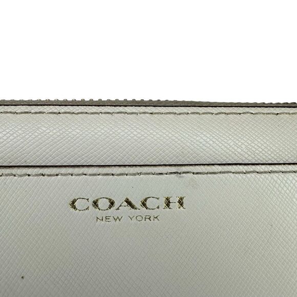 Coach Wallet Cream Color Zip Around Closure 12 Card Holder (Accordion) - Picture 2 of 6